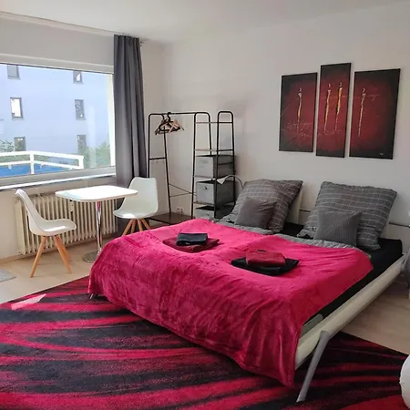 Kleines Apartment In Frankfurt Mit Eigenem Stellplatz In Messenaehe