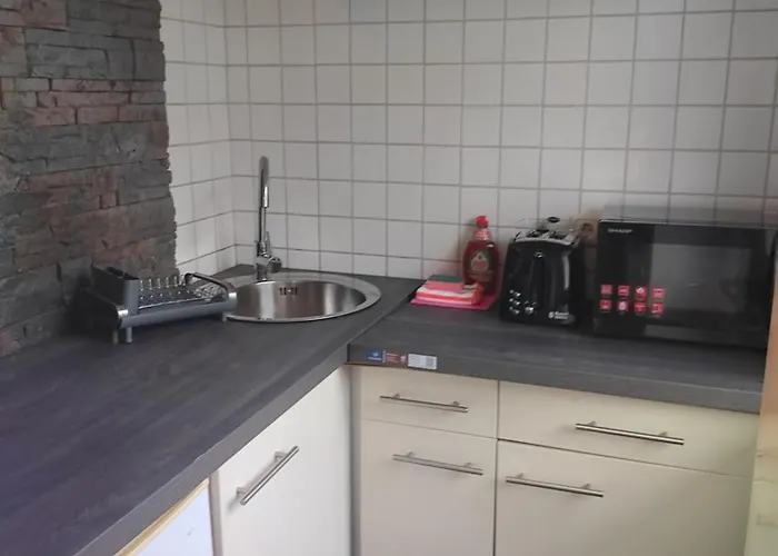 Daire Kleines In Frankfurt Mit Eigenem Stellplatz In Messenaehe *